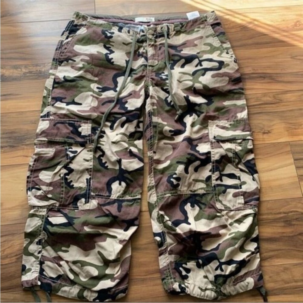 Joie vintage retro low rise camo capris jorts 28